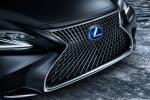 Lexus LS500h 2017 года (WW)
